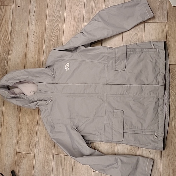 The North Face Jackets & Blazers - The North Face Gray Ski & Snow Jacket